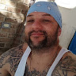 Meet your Posher, Tommy gunn